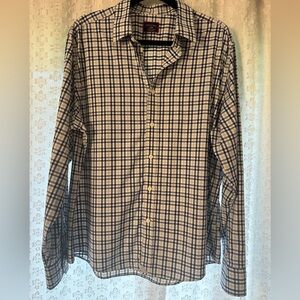 Untuckit large relaxed fitbutton down